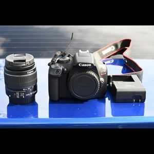 Canon camera Rebel T6